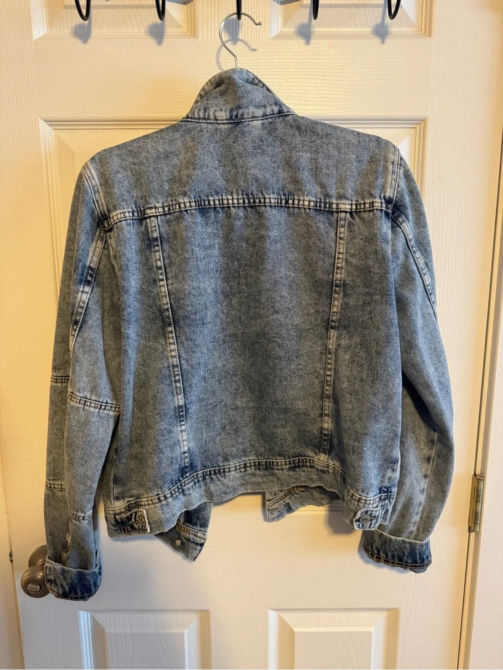 Free people denim jacket - Picture 2 of 4